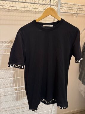 Givenchy Black Short-Sleeve Logo Trim Tee Small